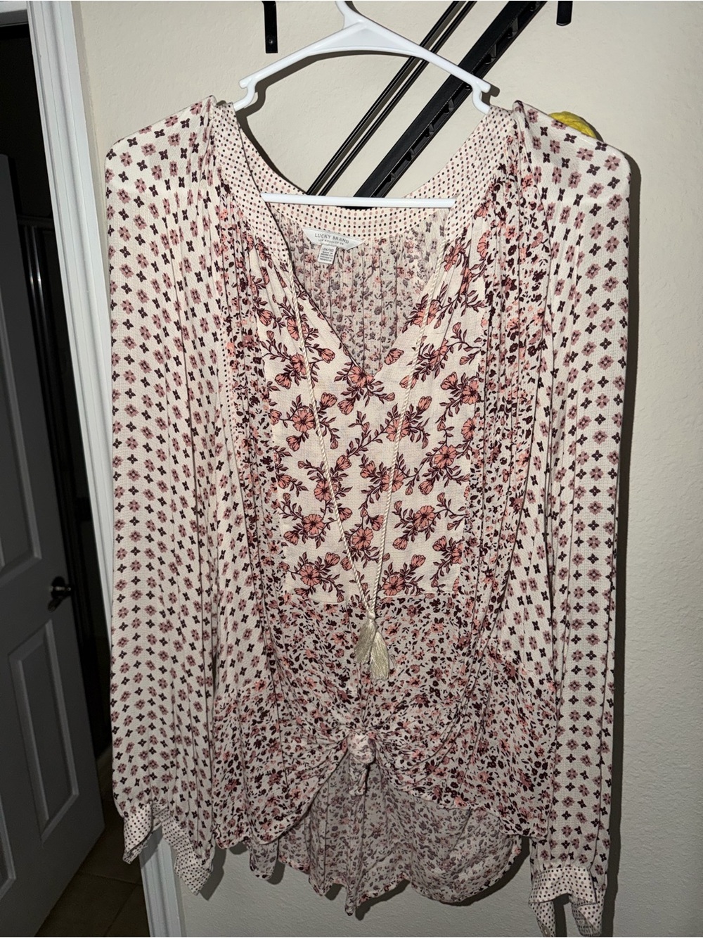 Lucky Brand Cream and Dusty Rose Floral V-Neck Boho Blouse